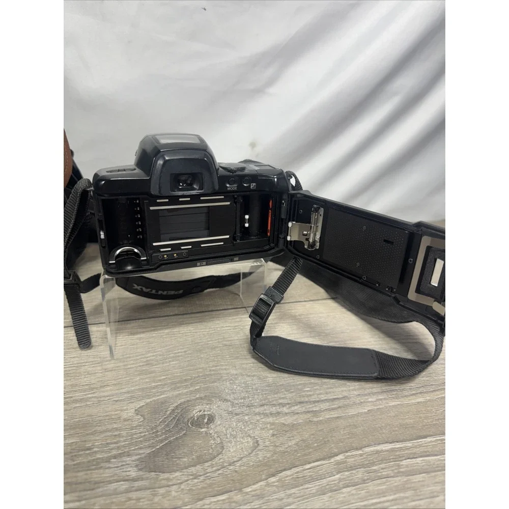 Pentax PZ-70 35mm SLR Film Camera SMC F 35-80mm Lens Tested New Battery